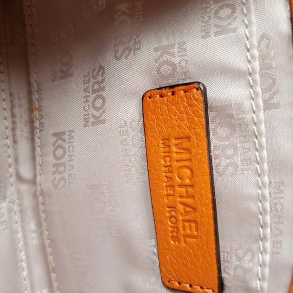 Michael Kors Sutton Wallet Clutch - Picture 9 of 12